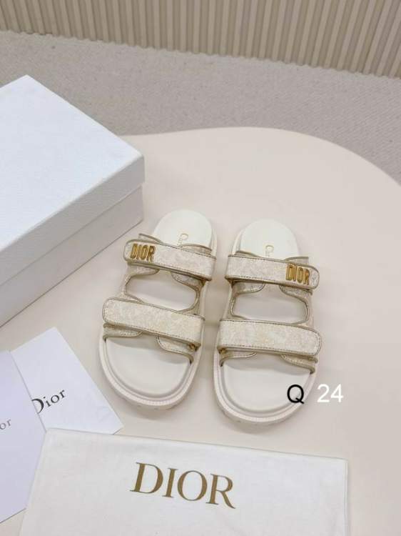 Picture of Dior Shoes _SKUDiorsz35-40RW04223330